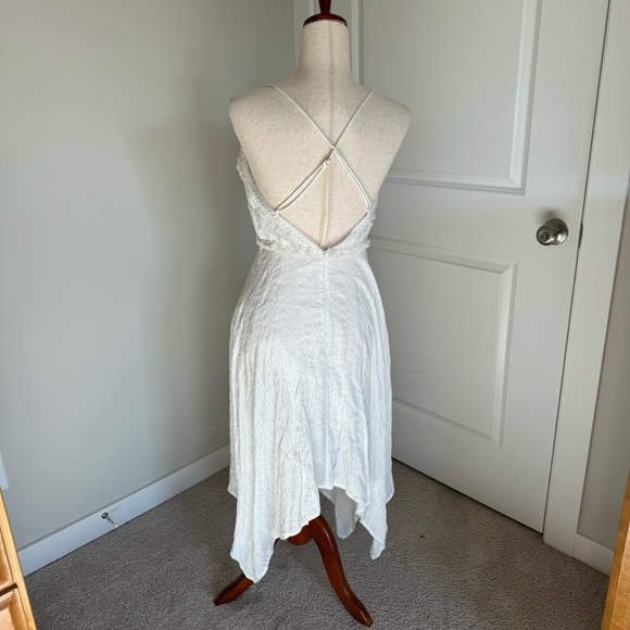 Saints and secrets white Boho flowy dress medium - Picture 5 of 10
